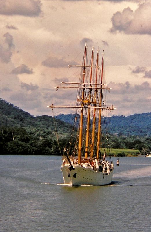 Chilean Navy TV Panama Canal Mid-60s